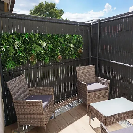 Maison 2 Avec Terrasse * לה-רוש-סור-יון